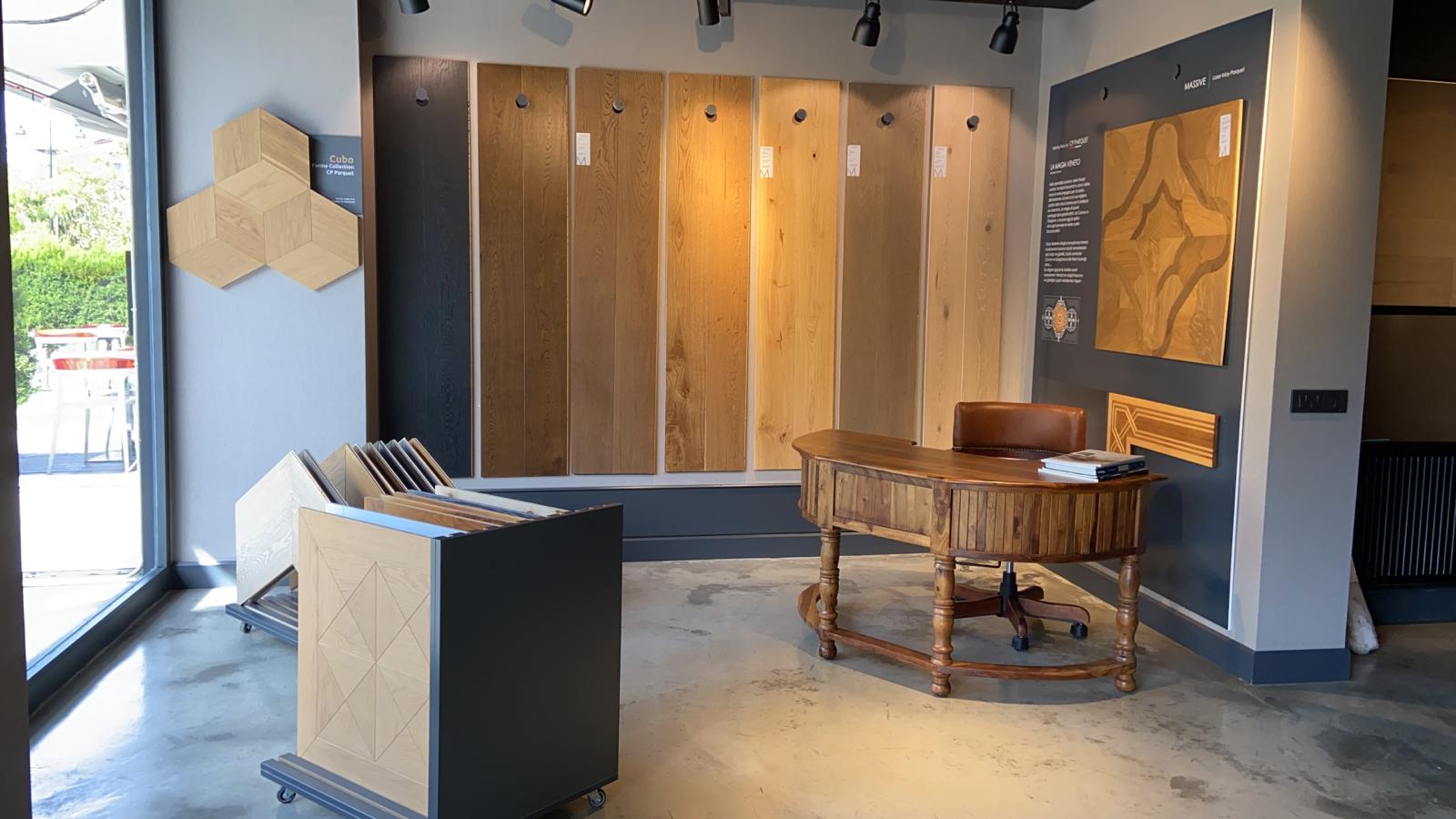 Denizli Lamine Parke Showroomu ve Uygulama Hizmeti 1 Massive Denizli Çamlık showroomunda lamine parke ve tasarım ahşap numuneleri